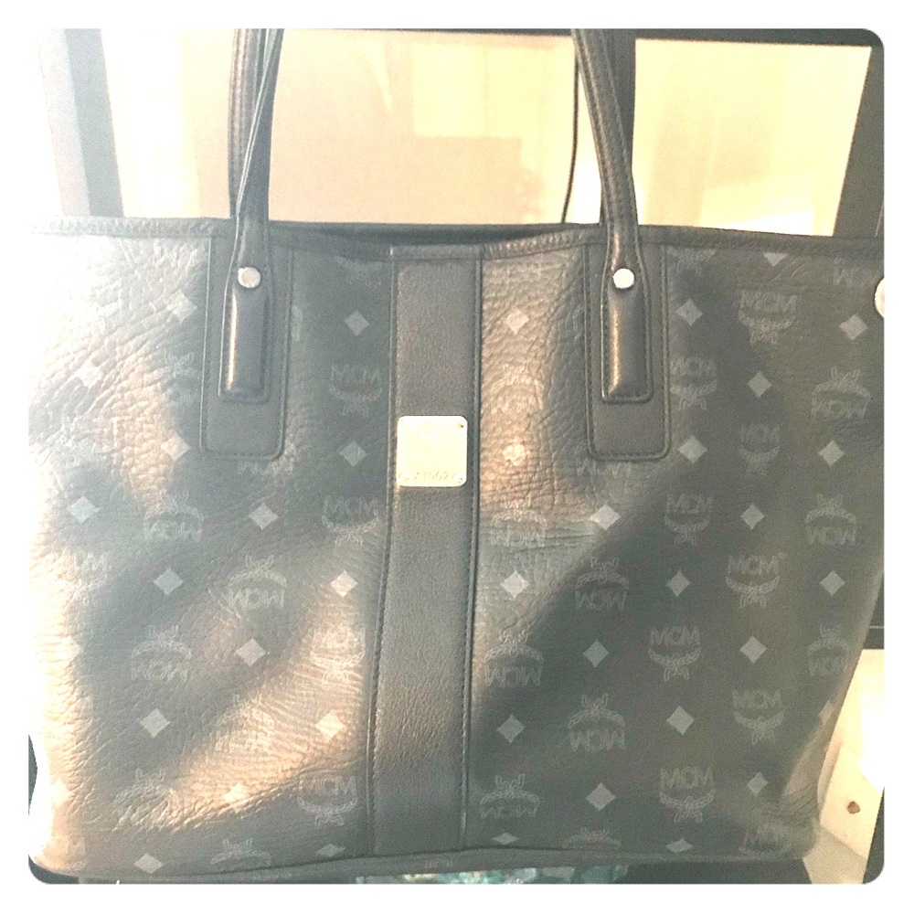 MCM Medium Liz Reversible